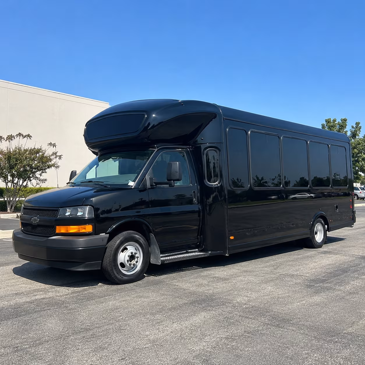 everett bus rentals