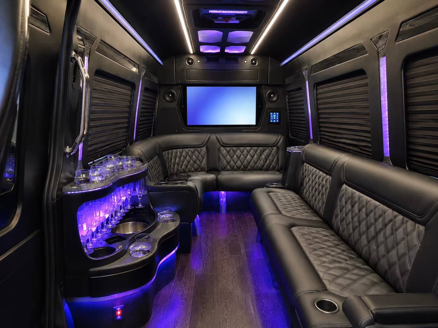 view instant online quotes for logan airport corporate transfers from brookline